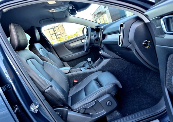 Volvo XC 40 cena 97900 przebieg: 143000, rok produkcji 2019 z Pyzdry małe 631